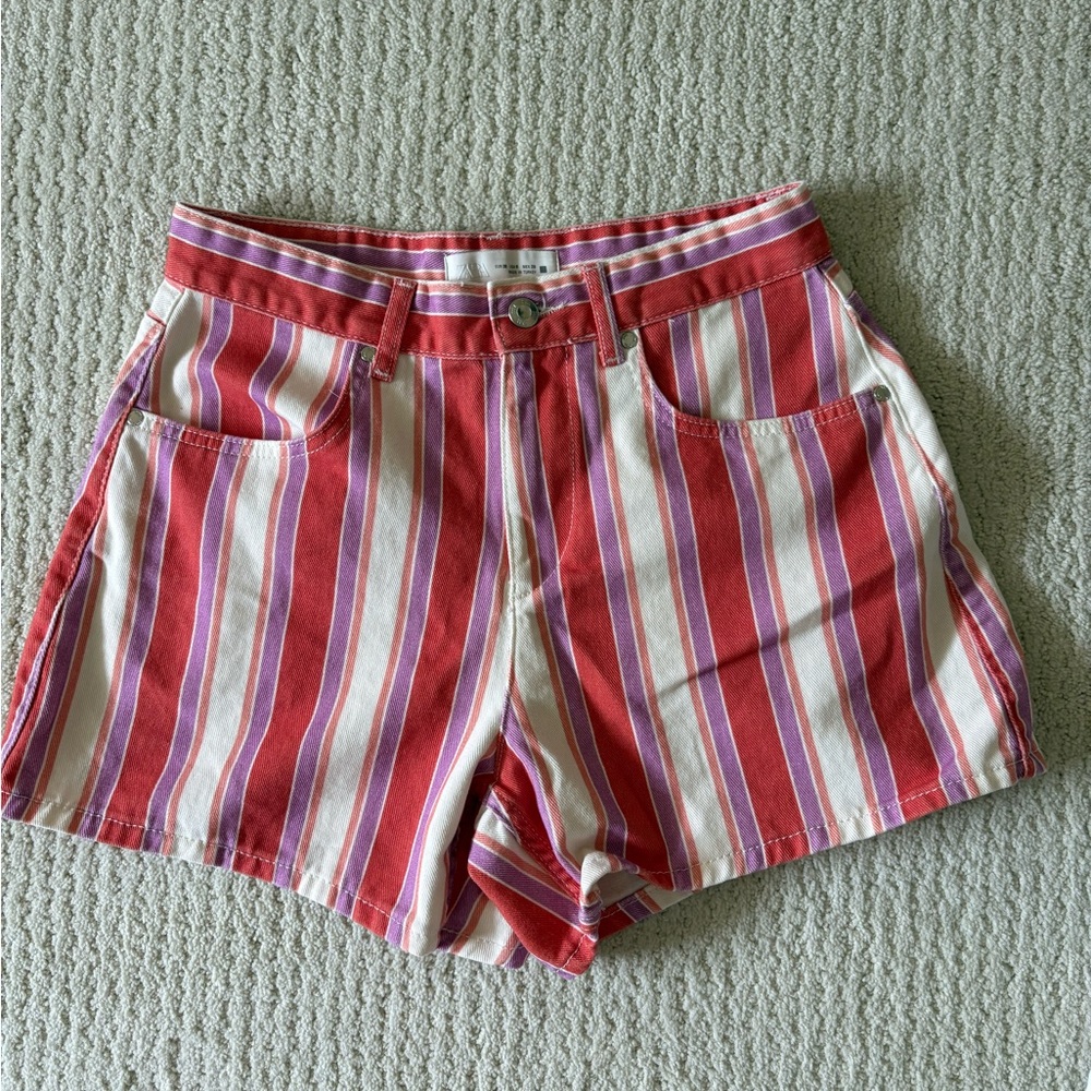 Zara Striped Red & White Women’s Shorts